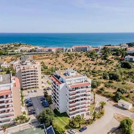 Cozy Apartment With Seaview 300M From The Beach Portimao Exterior photo