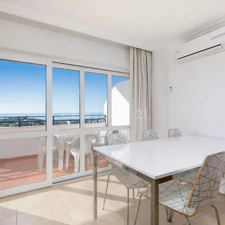 Cozy Apartment With Seaview 300M From The Beach Portimao Exterior photo