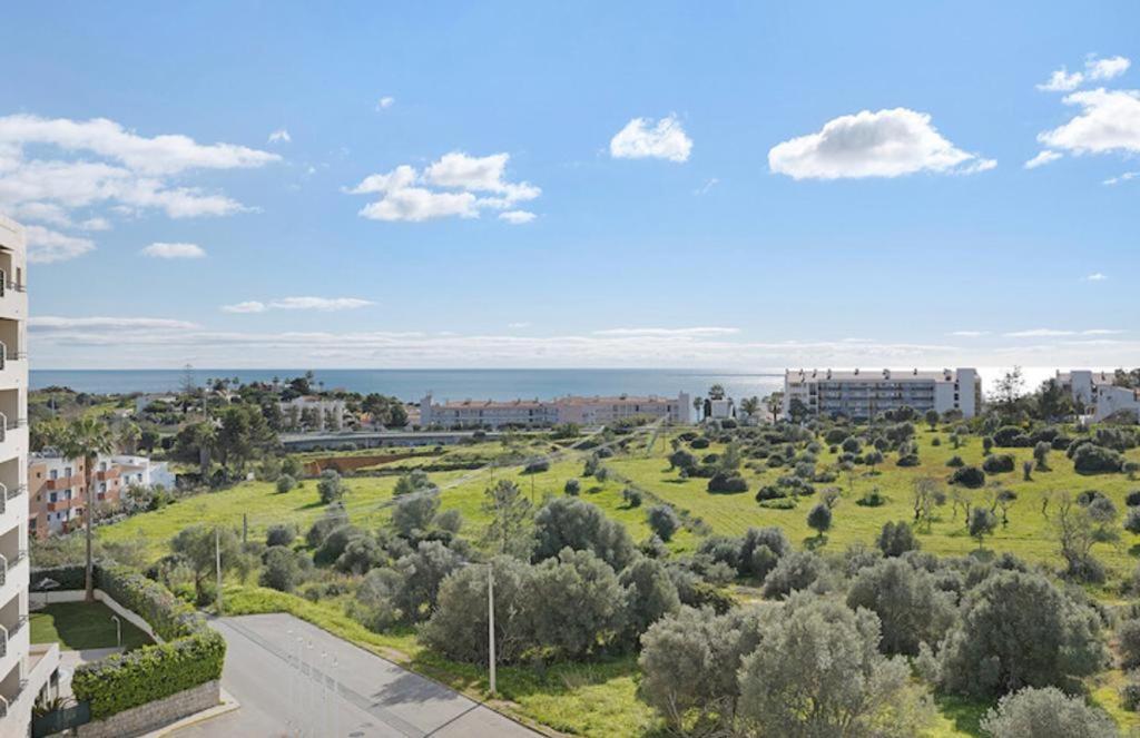 Cozy With Seaview 300m From The * Portimao